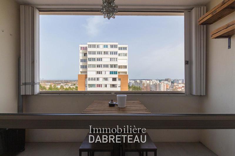 Appartement - 107 m² - 7 pièces