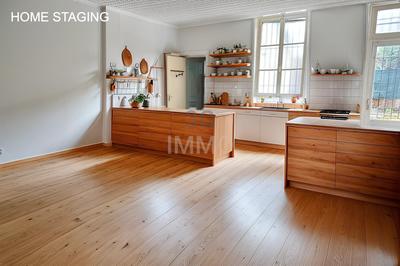 Villa - 198 m² - 10 pièces