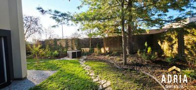 Maison - 195 m² - 9 pièces