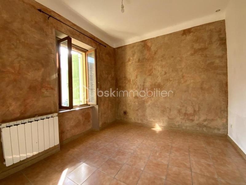 Maison ancienne - 674 m² - 8 pièces