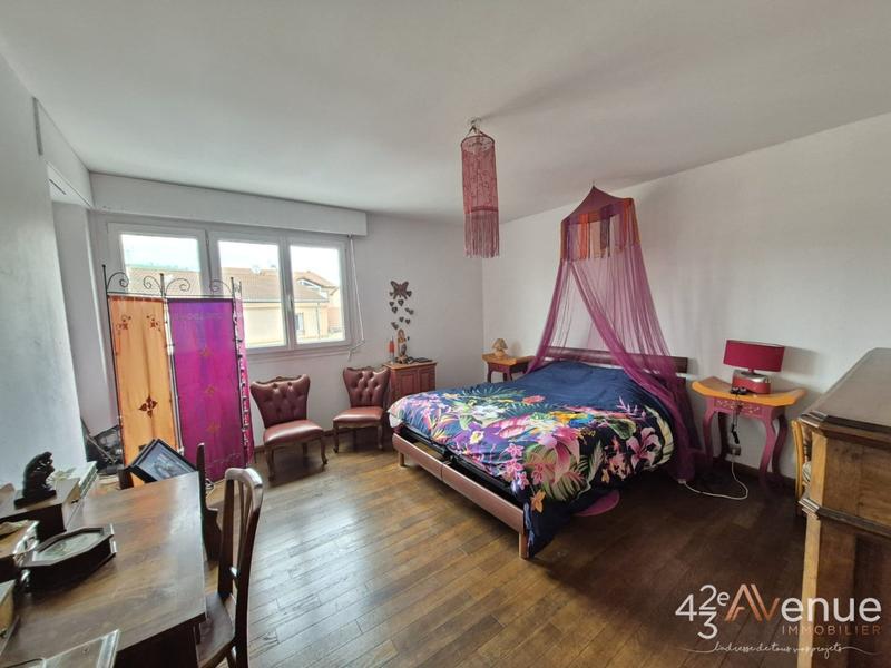 Appartement - 161 m² - 5 pièces