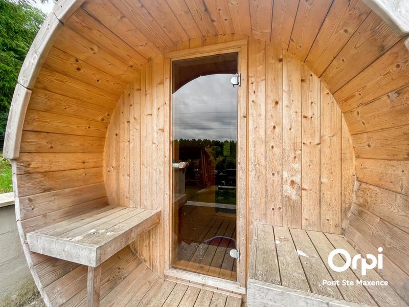 Maison - 186 m² - 6 pièces