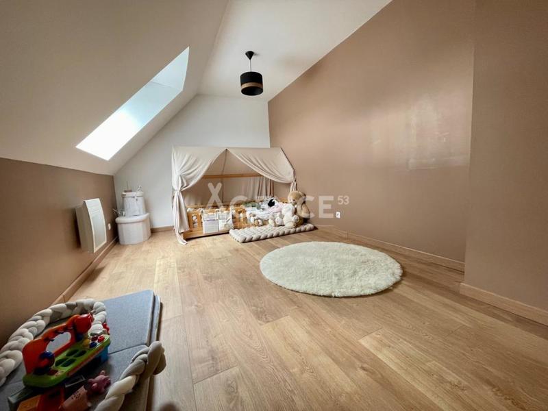 Maison - 135 m² - 6 pièces