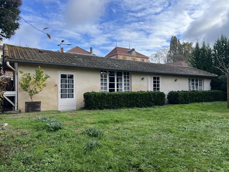 Propriété - 130 m² - 5 pièces