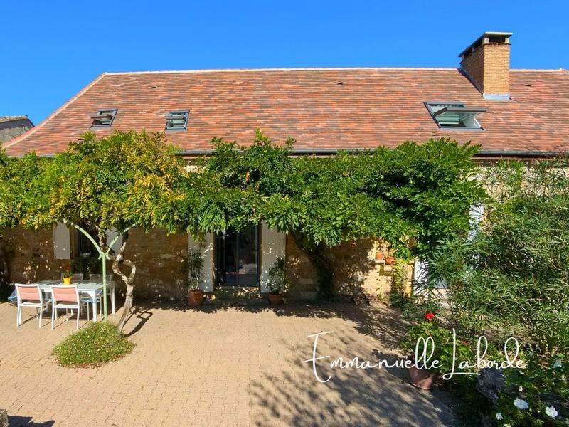 Maison en pierre - 240 m² - 10 pièces