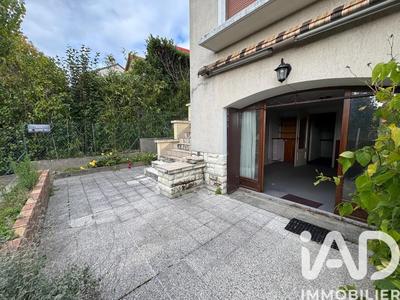 Maison - 104 m² - 7 pièces