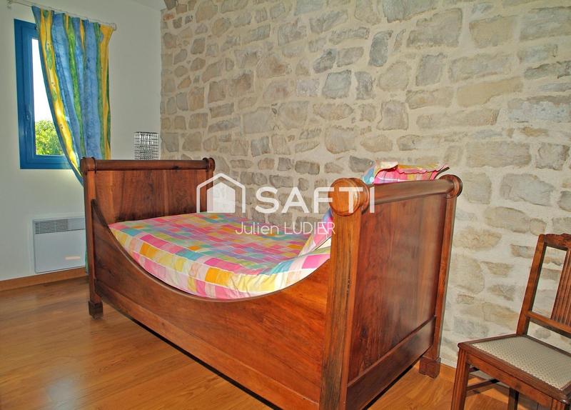 Maison - 245 m² - 8 pièces