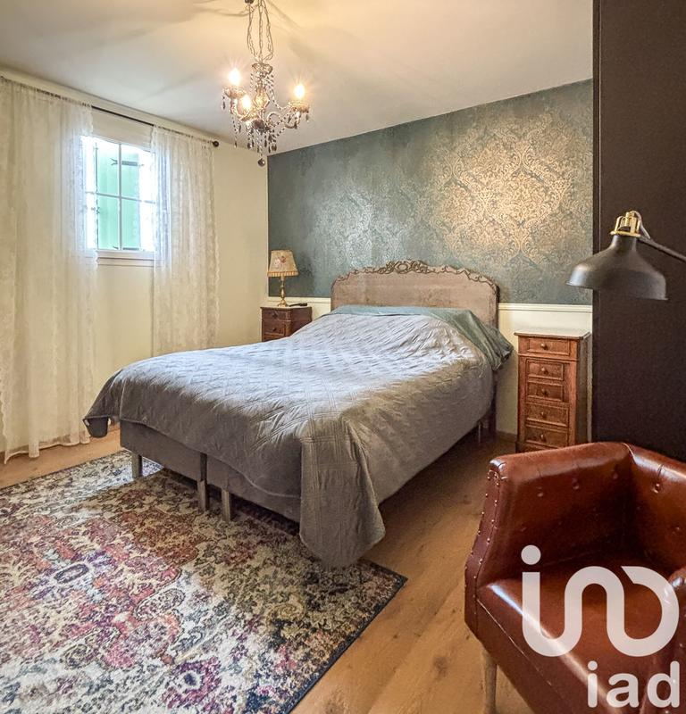 Maison - 297 m² - 11 pièces