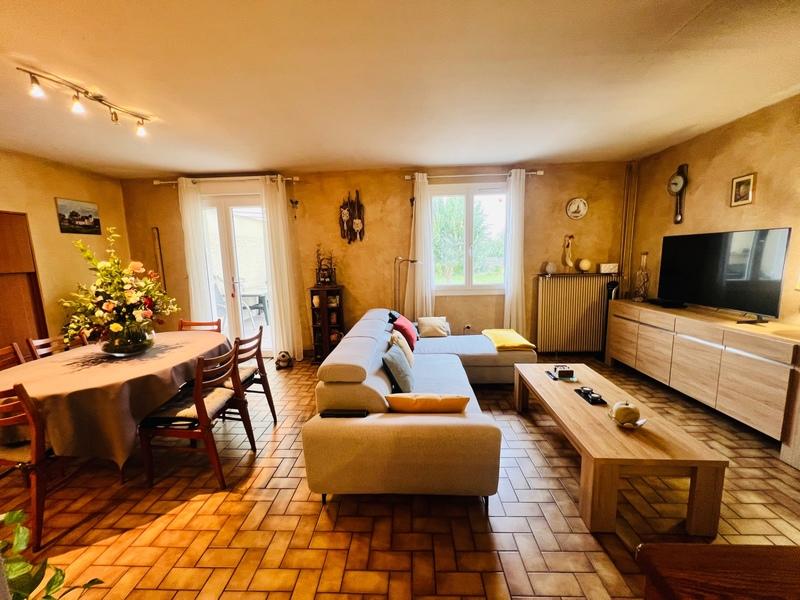 Maison - 90 m² - 4 pièces