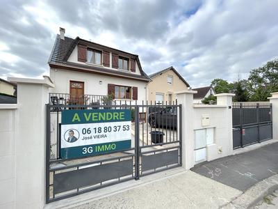 Maison - 193 m² - 6 pièces