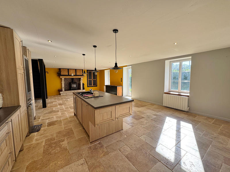 Maison - 158 m² - 7 pièces