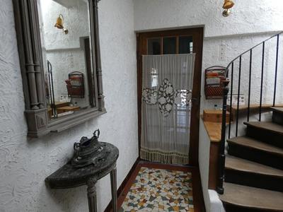 Maison - 220 m² - 7 pièces