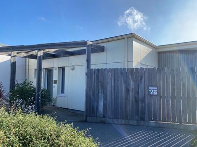 Local d'activités - 75 m²