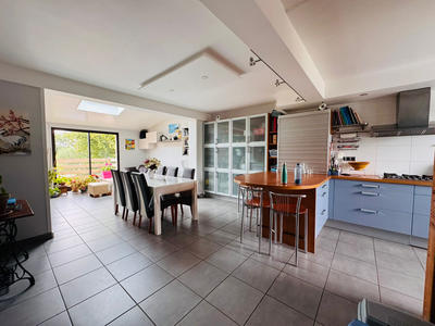 Maison - 101 m² - 5 pièces