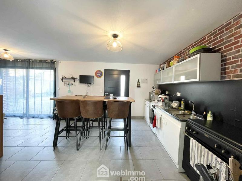 Maison - 98 m² - 5 pièces