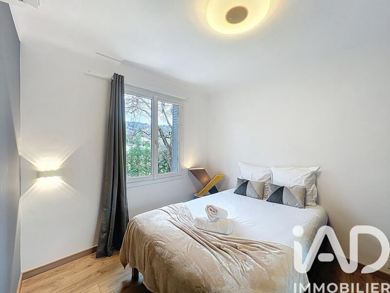 Maison - 121 m² - 5 pièces