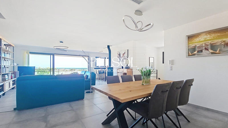 Maison contemporaine - 160 m² - 4 pièces