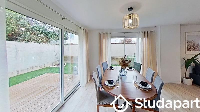 Chambre - 118 m² - 1 pièce