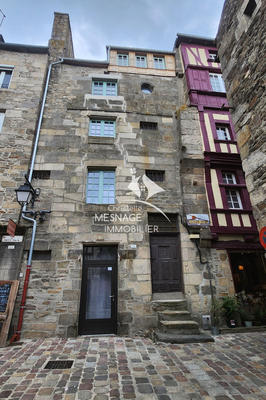 Maison - 200 m² - 5 pièces