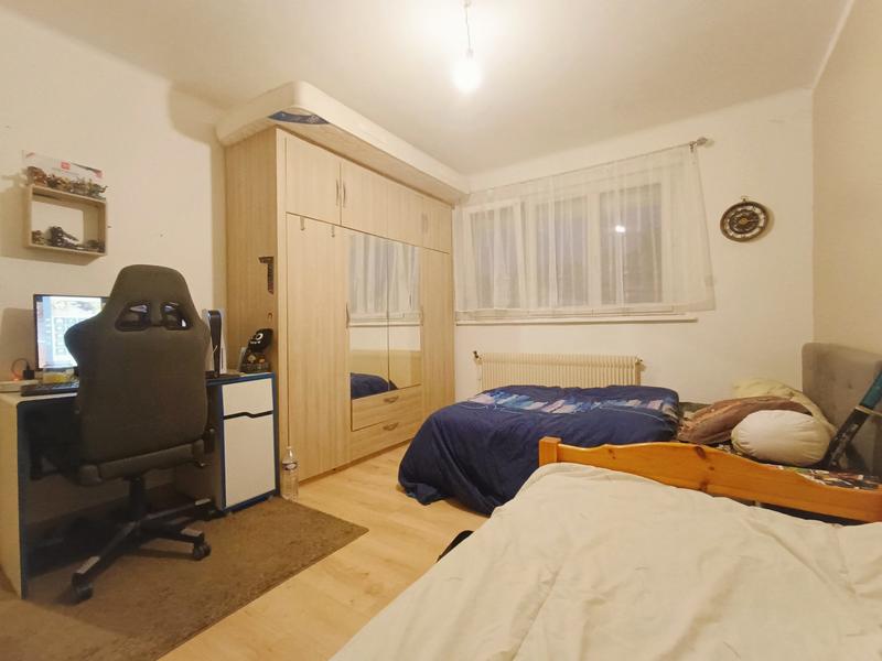 Maison - 81 m² - 5 pièces