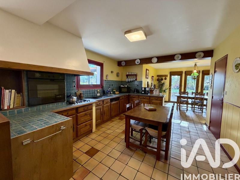 Maison - 170 m² - 7 pièces