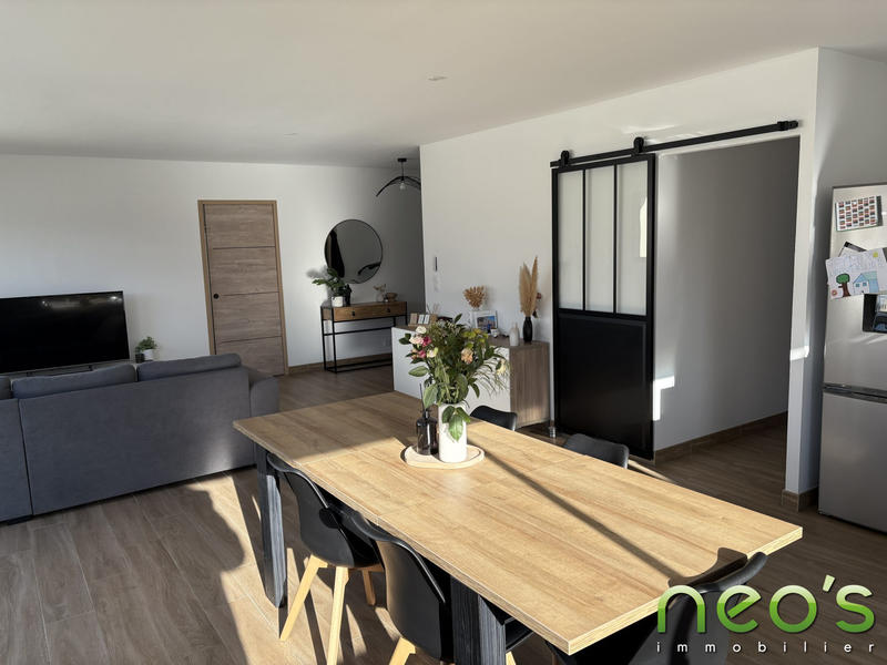 Maison - 98 m² - 5 pièces