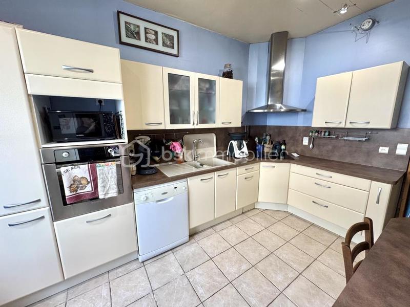 Maison - 127 m² - 7 pièces