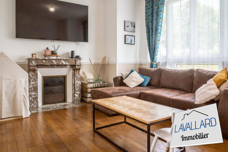 Maison traditionnelle - 110 m² - 7 pièces