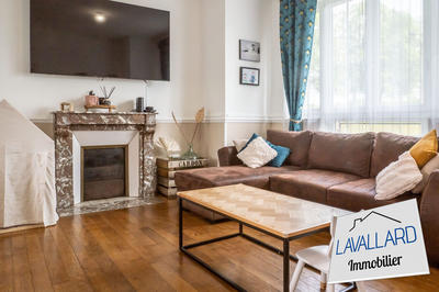 Maison traditionnelle - 110 m² - 7 pièces