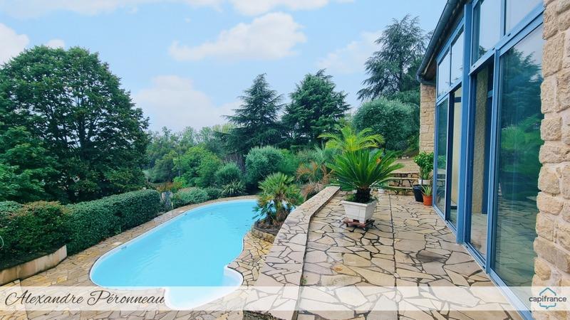 Maison d'architecte - 307 m² - 9 pièces