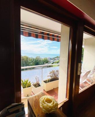 Appartement - 134 m² - 6 pièces