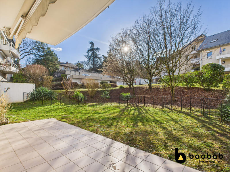 Appartement - 100 m² - 4 pièces