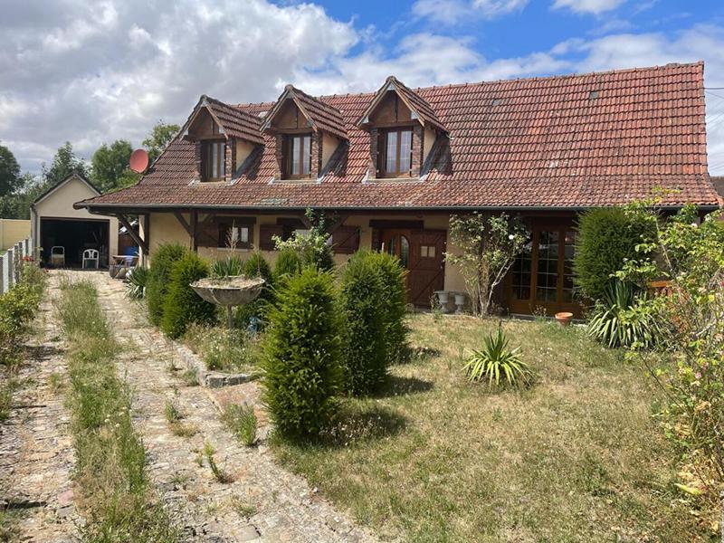 Maison - 120 m² - 6 pièces