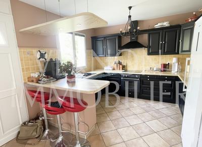 Maison traditionnelle - 125 m² - 5 pièces