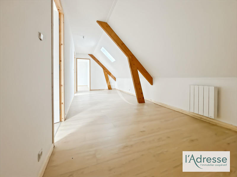 Maison - 215 m² - 7 pièces