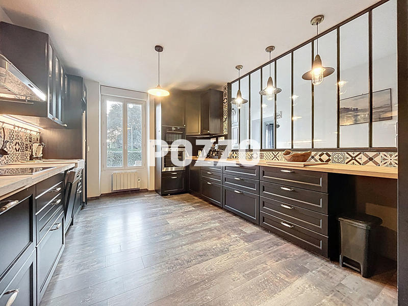 Appartement - 108 m² - 3 pièces