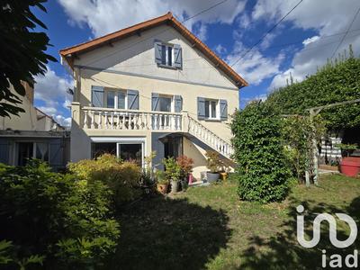 Maison - 120 m² - 5 pièces