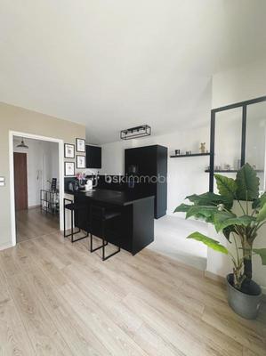 Appartement - 83 m² - 3 pièces