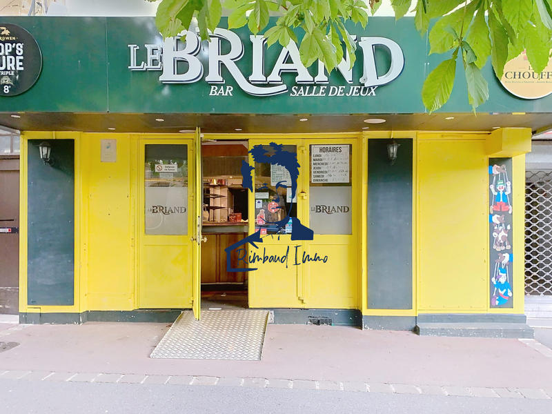 Local d'activités - 83 m²