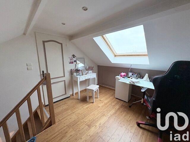 Maison - 210 m² - 9 pièces