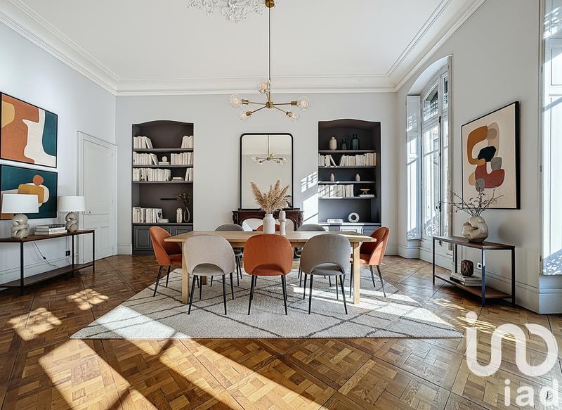 Appartement - 226 m² - 6 pièces