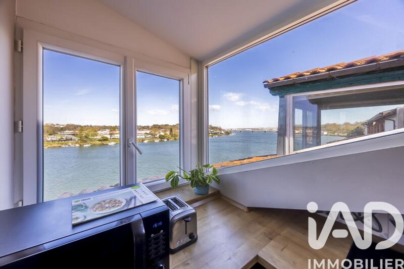 Appartement - 81 m² - 3 pièces