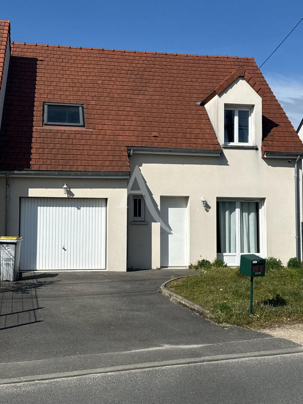 Maison - 98 m² - 4 pièces