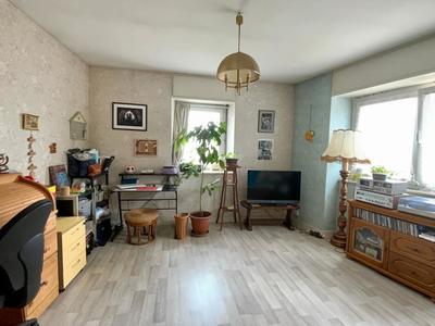 Maison - 400 m² - 7 pièces