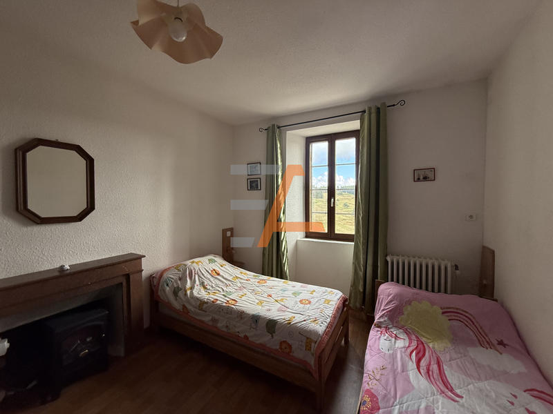 Maison - 180 m² - 5 pièces