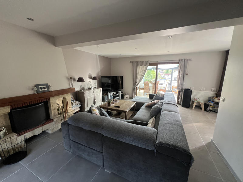 Maison - 140 m² - 5 pièces