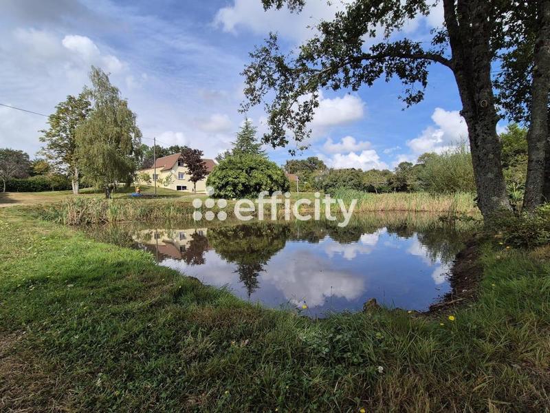 Maison - 200 m² - 7 pièces