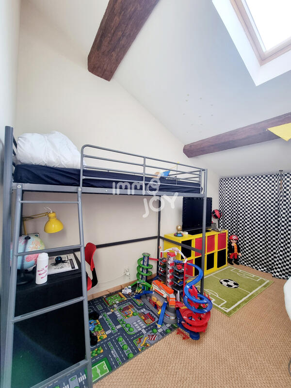 Appartement - 87 m² - 4 pièces