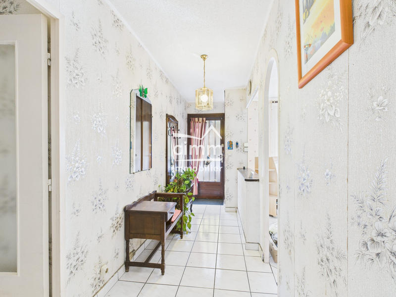 Maison - 110 m² - 4 pièces