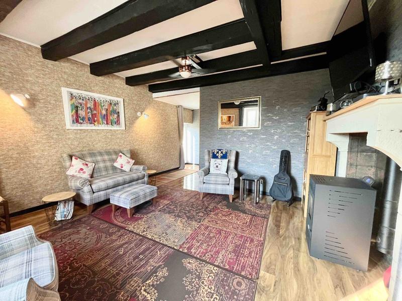 Maison - 100 m² - 4 pièces